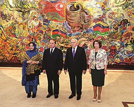 Pakistanu2019s Prime Minister Nawaz Sharif being accorded an official welcome at Azerbaijanu2019s parliament by speaker Ogtay Asadov.