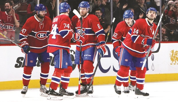 Montreal Canadiensu2019 Alexander Radulov (left) celebrates his goal against Philadelphia Flyers with teammates. (USA TODAY Sports)