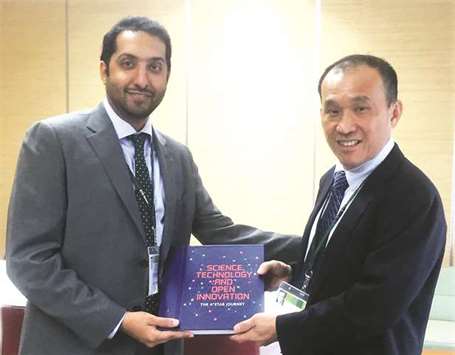 Dr Hamad al-Ibrahim with Lim Chuan Poh, chairman, Agency for Science, Technology and Research, Singapore, at the STS Forum in Kyoto.
