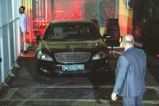 Turkish forensic officers search diplomatic cars at the backyard of the Saudi consulate during a second investigation in Istanbul yesterday.
