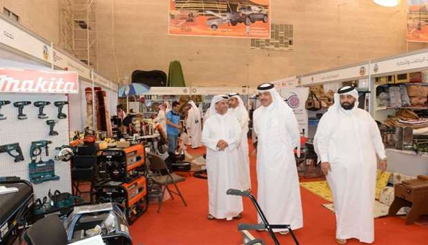 HE the Minister of Municipality and Environment Mohamed bin Abdullah al-Rumaihi visiting the ,Kashta Tours 2018, exhibition organised by the Simaisma Youth Center.