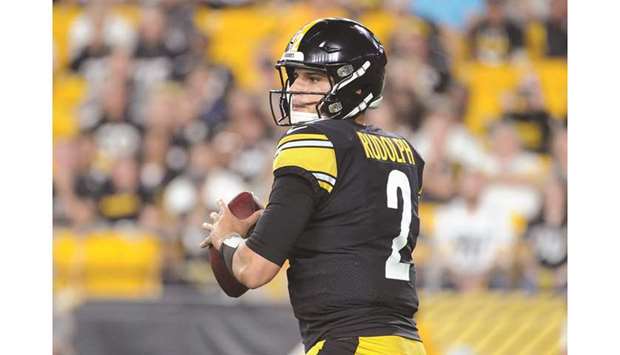 Pittsburgh Steelers quarterback Mason Rudolph looks for a receiver against the Cincinnati Bengals during the first quarter at the Heinz Field yesterday. (Reuters)