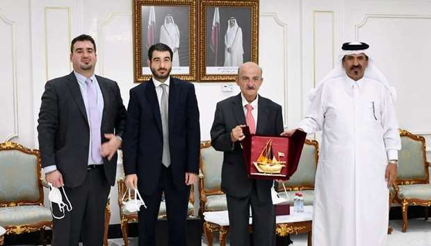 Al-Kuwari with Hallaq and the visiting dignitaries at Qatar Chamber.
