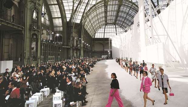 Louis Vuitton and Chanel Closed Paris Fashion Week With Their Regular Stars  - Go Fug Yourself