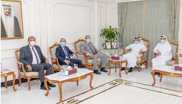Sheikh Khalifa during his meeting with Egyptian Minister of Manpower Mohamed Saafan