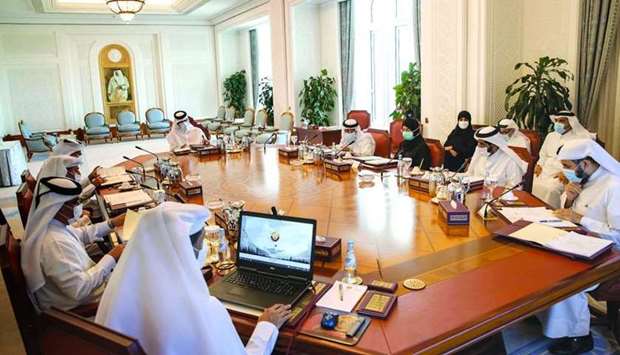 His Highness the Deputy Amir Sheikh Abdullah bin Hamad al-Thani, Chairman of the Board of Trustees of Qatar University, chaired Monday the first meeting of the QU Board of Trustees