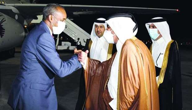 Somali Prime Minister Mohamed Hussein Robley is being received at Doha International Airport by HE the Minister of Transport and Communication Jassim bin Saif al-Sulaiti