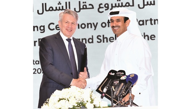 HE al-Kaabi and Ben van Beurden, at the agreement signing ceremony on Sunday in Doha. PICTURE: Thajudheen.