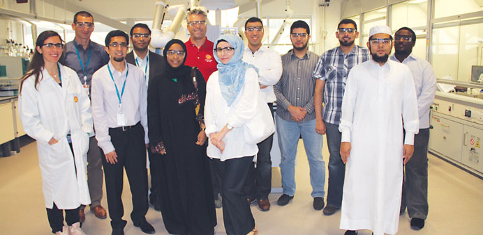 Qatar University and TAMU-Q students at QSRTC.