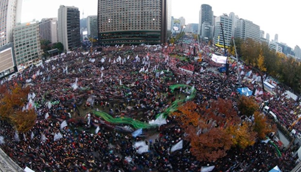 South Koreans protest against President Park Geun-Hye in Seoul