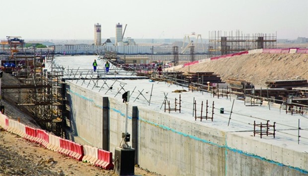 Construction advancing on Al Bayt Stadium bowl