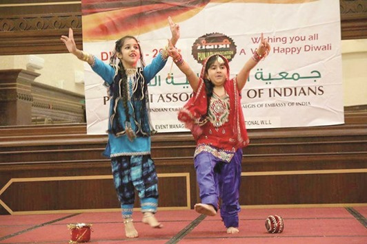 FESTIVE FERVOUR: Kids and teens performed a variety of Punjabi and Bollywood dances. Photos by Pankaj Sharma