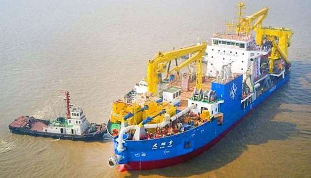 China's massive dredging vessel