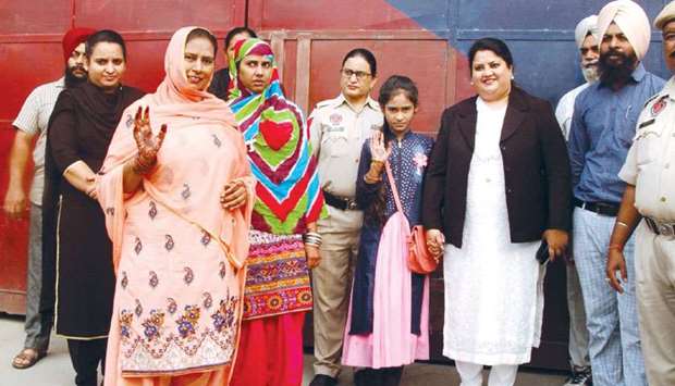 Pakistani national Fatima, who had been lodged in the Amritsar Central Jail with her daughter Hina and sister Mumtaaz on smuggling charges for over 10 years after being released on completion of their jail term outside Amritsar Central Jail in Amritsar on Nov 2, 2017.