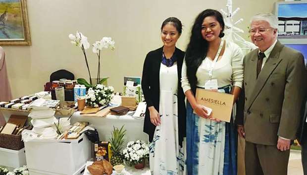 Philippine ambassador Alan L Timbayan (right) with Ateliers Artea Worlwide CEO and Founder Jeniffer Marie S Tungol (centre) at a recently held exhibition.
