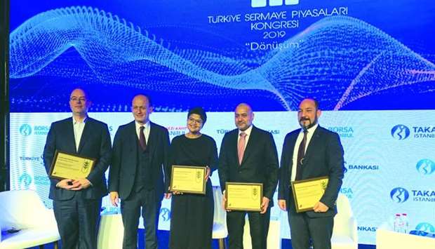 Al-Jaida with participants of the Turkish Capital Markets Summit in Istanbul