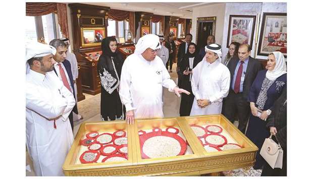 Hussain Ibrahim Alfardan with Commercial Bank VIP Sadara customers and senior executives at u201cAl Tawashu201d Gallery, home to his private collection of pearls, u201cone of the largest, diverse and fascinating in the region.u201d