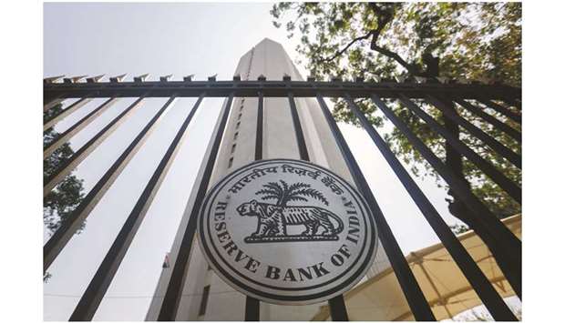 The Reserve Bank of India headquarters in Mumbai. Economists said yesterday that the drop in economic growth could prompt the RBI to cut its repo rate by 25 basis points to 4.90% at its meeting next week, although investors are sceptical about how effective monetary policy can be in boosting growth in the current scenario.