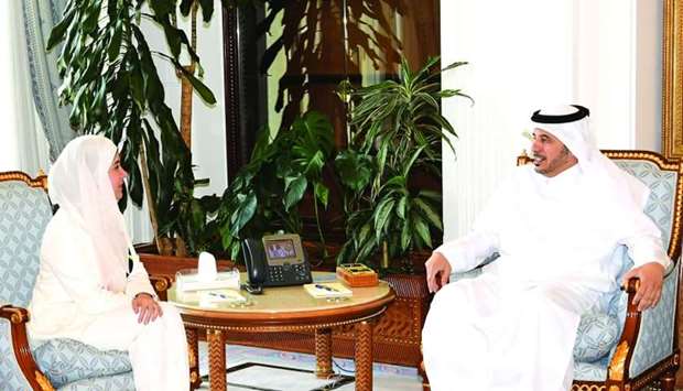 PM meets Kuwaiti ministerrnrn
