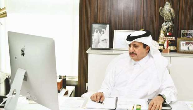 Qatar Chamber chairman Sheikh Khalifa bin Jassim al-Thani during the meeting.rnrn