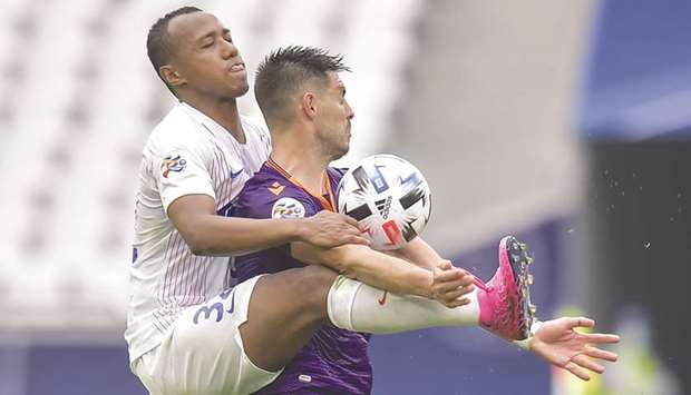 Action from the AFC Champions League match between Shanghai Shenhua and Perth Glory at the Education City Stadium yesterday. PICTURE: Noushad Thekkayil
