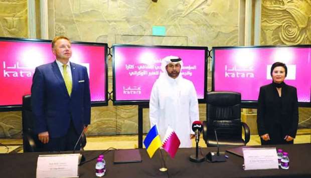 Dr al-Sulaiti flanked by Ukrainian ambassador Andriy Kuzmenko and Dr Olga Revina at the MoU signing ceremony
