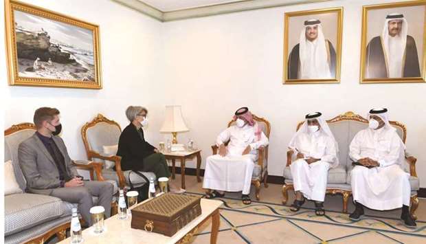 During the meeting, they reviewed co-operation relations between Qatar and the European Union, especially in the Horn of Africa, and issues of common interest.
