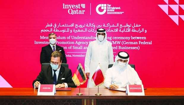 IPA Qatar CEO Sheikh Ali Alwaleed al-Thani and BVMW executive director Markus Jerger signing the MoU in the presence of HE the Minister of Commerce and Industry HE Sheikh Mohamed bin Hamad bin Qassim al-Abdullah al-Thani, who is also IPA Qatar chairman.