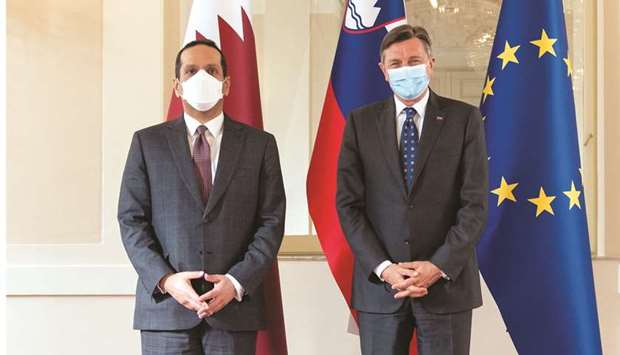 They reviewed bilateral co-operation and means of developing them in various fields, in addition to discussing a number of regional and international issues of joint interest.