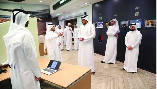 HE Minister of Commerce and Industry Sheikh Mohamed bin Hamad bin Qassim Al-Thani inspects the Tournament Food Security Emergencies Follow-up Centre