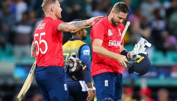 England's Ben Stokes (L) celebrates with teammate Chris Woakes. (AFP)