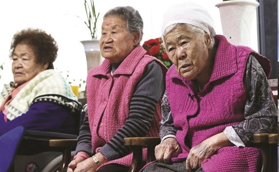 Three former u2018comfort womenu2019  speaking  in the South Korean city of Gwangju  on December 28 last year.