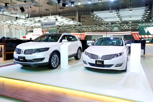 The MKX midsize luxury SUV alongside the MKZ saloon at the Lincoln stand at the ongoing Qatar Motor Show.