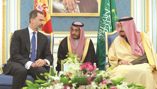 Saudi King Salman meets with Spanish King Felipe VI in Riyadh yesterday.