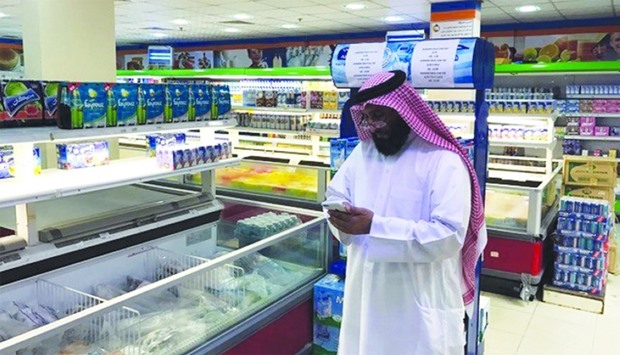 MEC inspector at work at a supermarket