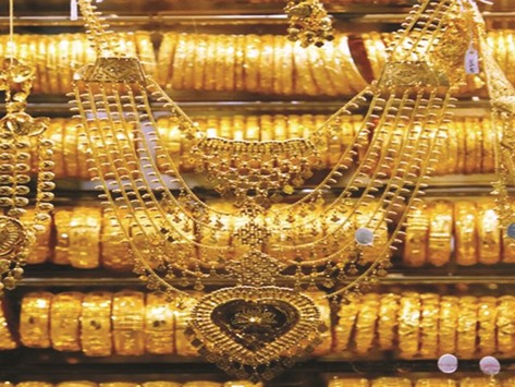 Indiau2019s overseas purchases of gold declined 46% to 56.9 metric tonnes in December from 106 tonnes in the same month a year earlier, sources said yesterday.