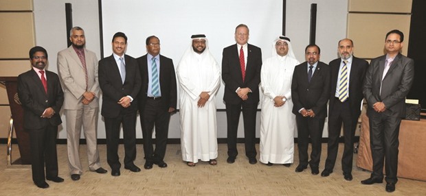 Dignitaries from IIA-Qatar flank global president and CEO Richard Chambers, who recently delivered a talk in Doha.