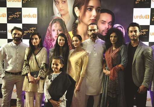 Director Angeline Malik (second right) posing for a photograph with actors during a promotional event for social drama serial Mujhe Jeene Do (Let Me Live) in Karachi.