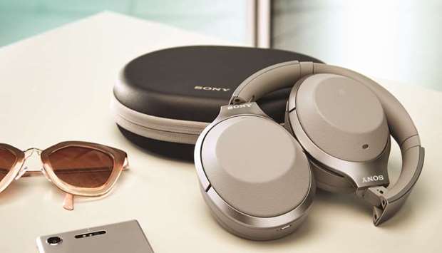 Sony WH-1000XM2 headphones
