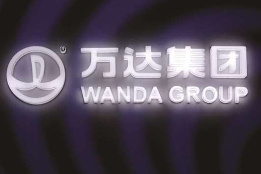 Billionaire Wang Jianlinu2019s Dalian Wanda Group is close to reaching an agreement to sell two Australian luxury property projects, one in Sydney and one on the nationu2019s Gold Coast, sources said yesterday.
