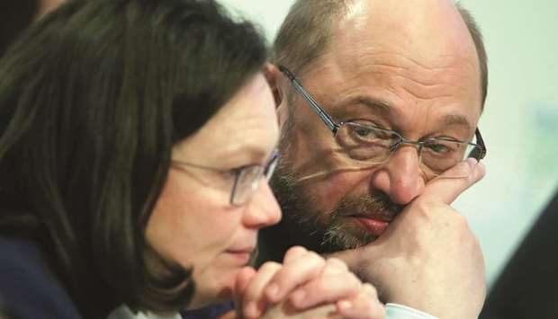 Nahles and Schulz during the SPD meeting on Sunday.