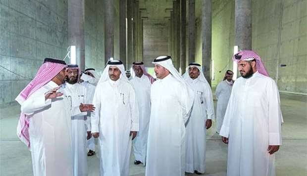 HE the Prime Minister and Interior Minister Sheikh Abdullah bin Nasser bin Khalifa al-Thani is briefed about the mega reservoirs project during a site visit on Thursday.