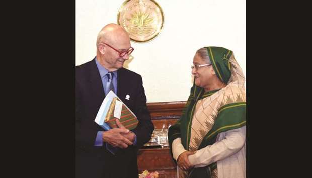 French special envoy Pascal Lamy during a meeting with Bangladesh Prime Minister Sheikh Hasina in Dhaka yesterday. Lamy was in Dhaka to seek Bangladeshu2019s support to Franceu2019s bid to host the 2025 World Expo.