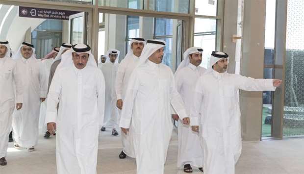 Qatar Rail managing director and CEO Abdulla al-Subaie briefs HE the Prime Minister and Interior Minister Sheikh Abdullah bin Nasser bin Khalifa al-Thani of the progress on the work done at the Doha Metro project's Economic Zone Station during an inspection