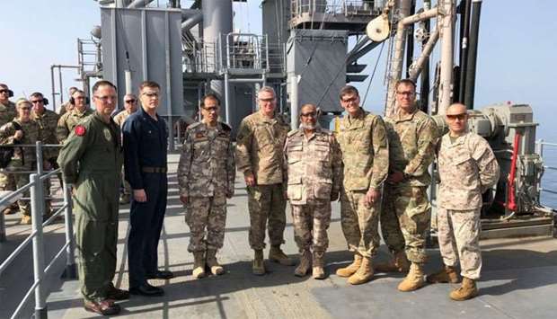 Chief of Staff visits US Navy vessel