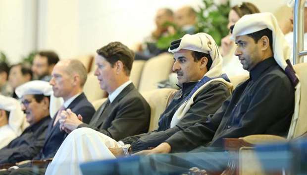 His Highness the Amir Sheikh Tamim bin Hamad al-Thani on Friday attended part of the semifinal of the 27th edition of Qatar ExxonMobil Open, which is being organised by the Qatar Tennis Federation at the Khalifa International Tennis and Squash Complex. His Highness the Amir watched the match between world number one Novak Djokovic of Serbia and Spanish Roberto Bautista Agut, which ended with a 3-6, 7-6, 6-4 victory for the Spaniard. The competition was also attended by a number of sheikhs, ministers and honoured guests of the tournament.