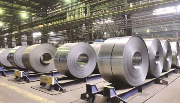 The European Union plans to maintain the steel import limits until July 16, 2021, saying it has concluded definitively that the 25% levy on foreign steel imposed last March by US President Donald Trump on national-security grounds caused worldwide shipments of the metal to be diverted to Europe.
