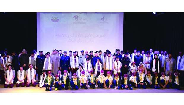 Dr Ibrahim Saleh al-Nuaimi, undersecretary of the Ministry of Education and Higher Education, and Brigadier Mohamed Abdullah al-Shahwani with participants.