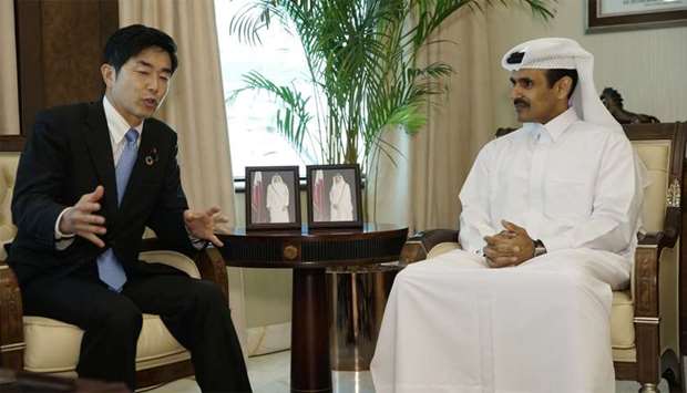 Al-Kaabi meets with Japanese trade ministerrnrn