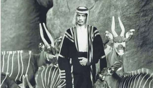 Sheikh Saud with the beira antelope by Richard Avedon